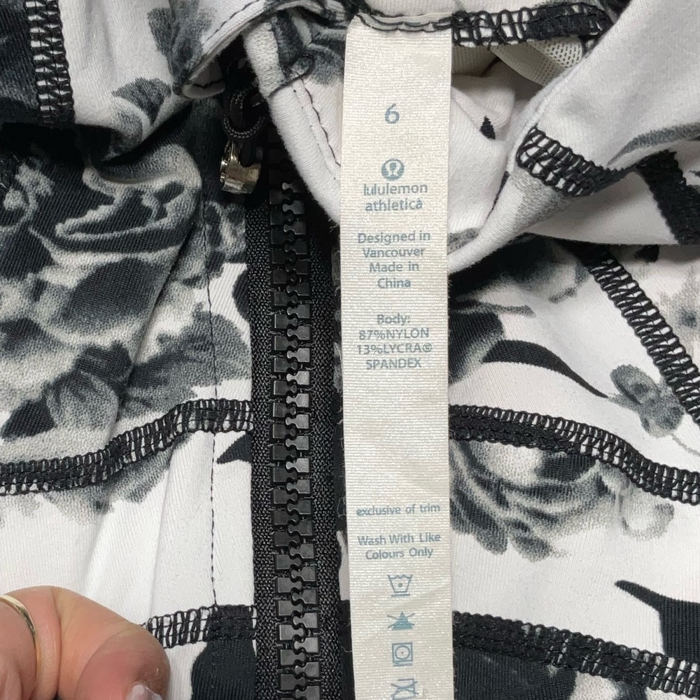 lululemon Jacket - Picture 5 of 6